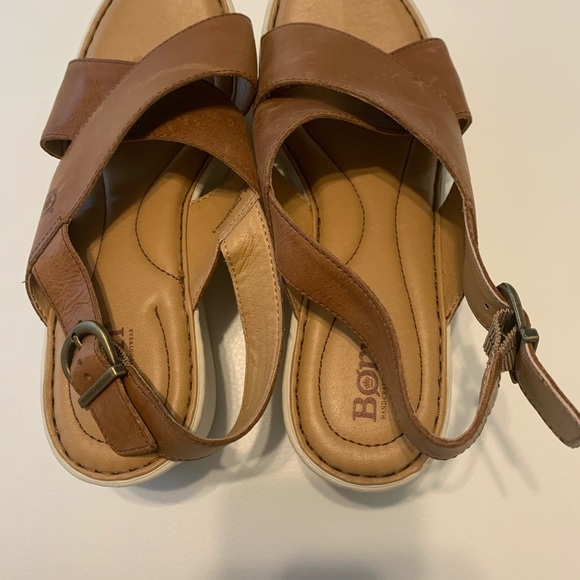 Born Women's Brown Leather Sandals - Picture 1 of 5